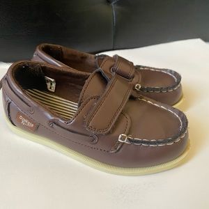Oshkosh b’gosh Shoes